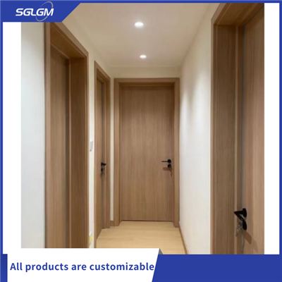 أبواب داخلية من الخشب الصلب